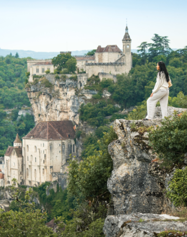 Beautiful view of Rocamadour, the famous clifftop village near Camping Le Séquoia in Payrac, between Sarlat and the Dordogne Valley.